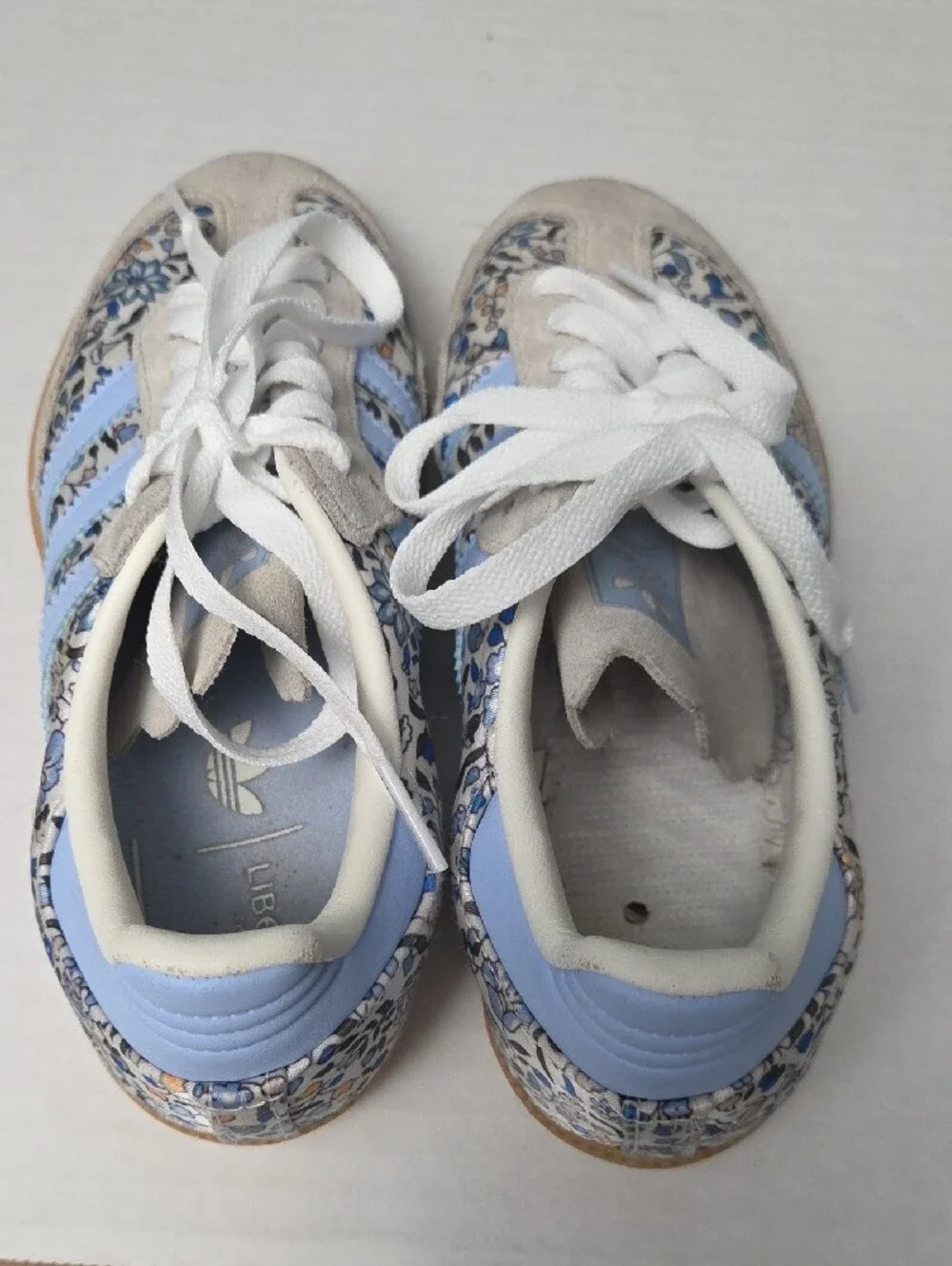 adidas Samba Liberty Women's Light Blue Floral Panel Sneakers Size 4